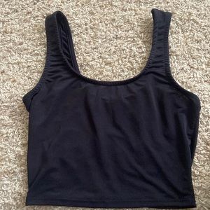 Black cropped tank